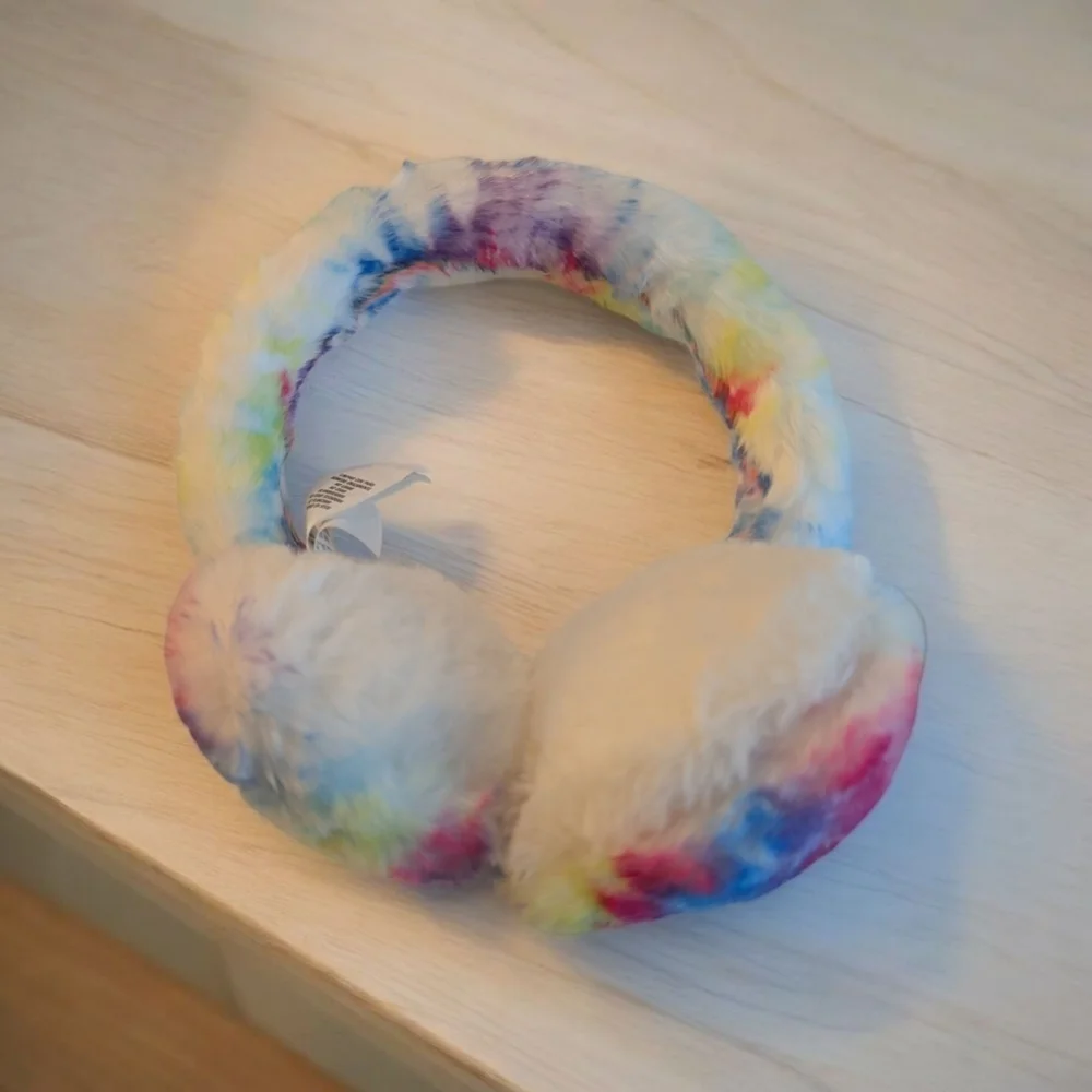 The Children's Place Fluffy Girls Rainbow Heart Ear Muffs One Size.